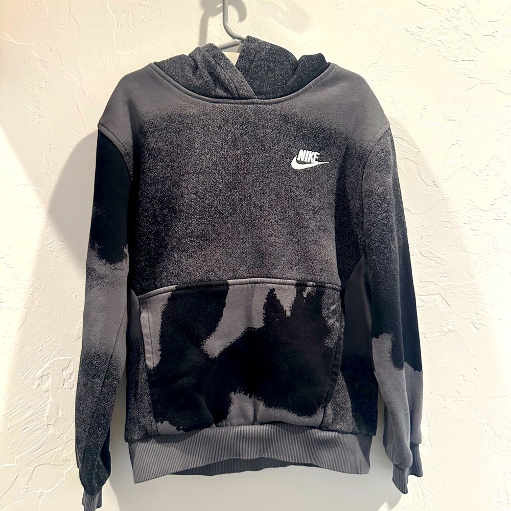 Boys Nike pullover